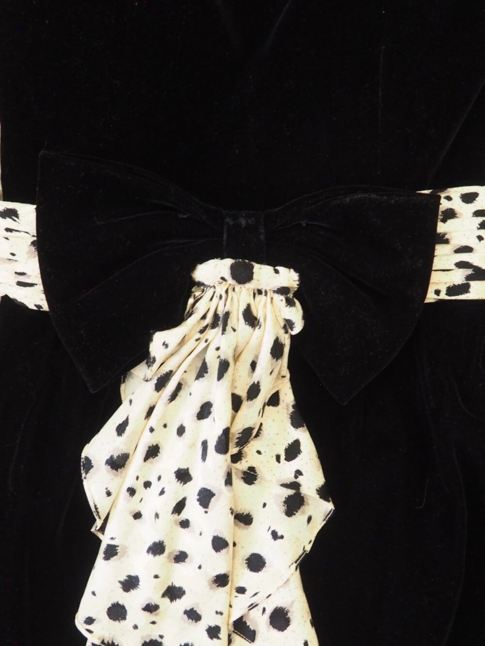 Vintage Silks by St. Gillian Black Strapless Velvet Mini Dress sz 8 - Picture 2 of 10